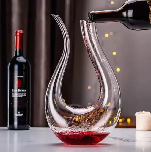 Elegant Crystal Wine Decanter